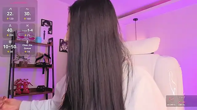 Miller Vanessa  online show from 04-17-26, 08:56