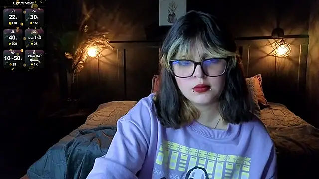 Snapshot of scarleth_shadow chatting on 09-11-25, 02:00 scarleth shadow online show from 09-11-25, 02:00