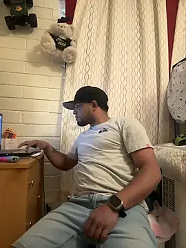 guajiro276565 online show from 03-04-25, 09:43