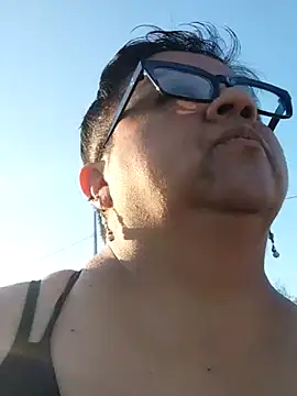 Snapshot of erinadarling79 chatting on 10-02-25, 10:06 erinadarling79 online show from 10-02-25, 10:06