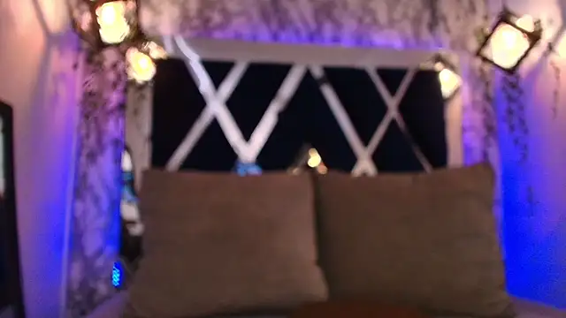 charlotte bluee online show from 01-14-26, 06:35