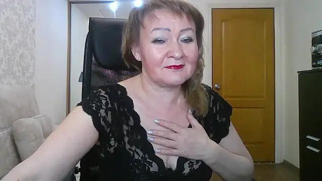 Victoria secrets  online show from 02-14-25, 12:25