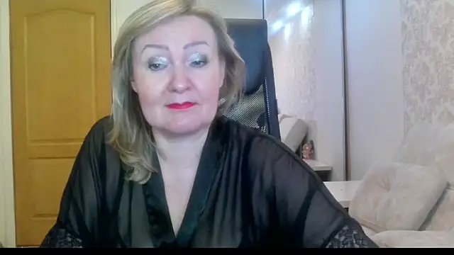 Snapshot of Victoria_secrets_ chatting on 07-13-26, 07:55 Victoria secrets online show from 07-13-26, 07:55