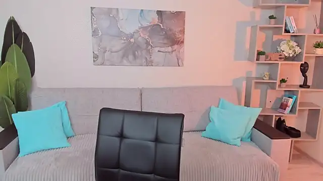 GabriellaMays online show from 09-16-25, 05:08