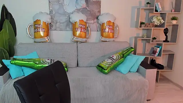 GabriellaMays online show from 09-22-25, 05:20