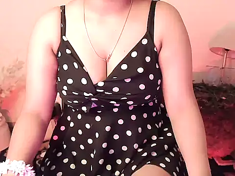 megancatluna online show from 12-05-25, 04:10