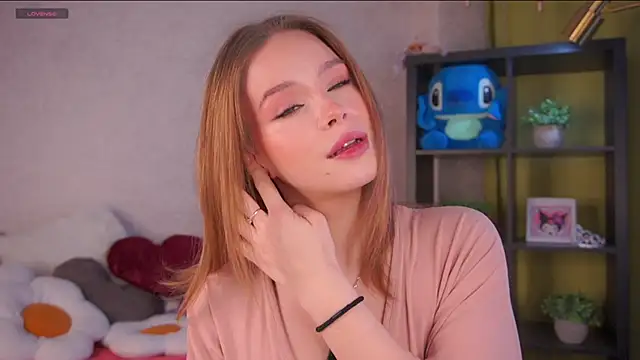 TaiteBayles online show from 04-07-26, 01:39