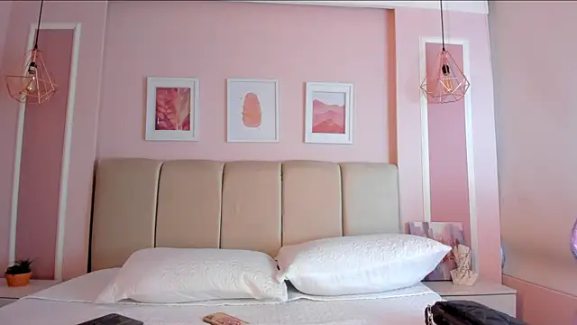 Annie rhoades online show from 12-15-25, 12:31