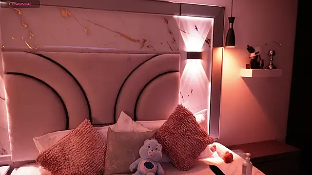 Julieta priv online show from 04-20-26, 02:42