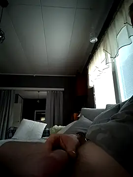 Teemu online show from 09-30-25, 04:01