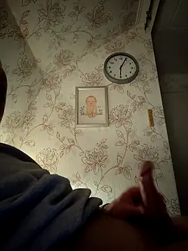 Teemu online show from 11-21-25, 04:05