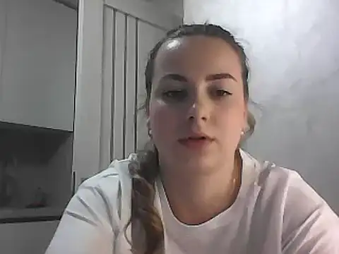 Snapshot of GoddessTenderness chatting on 02-26-25, 08:44 GoddessTenderness online show from 02-26-25, 08:44