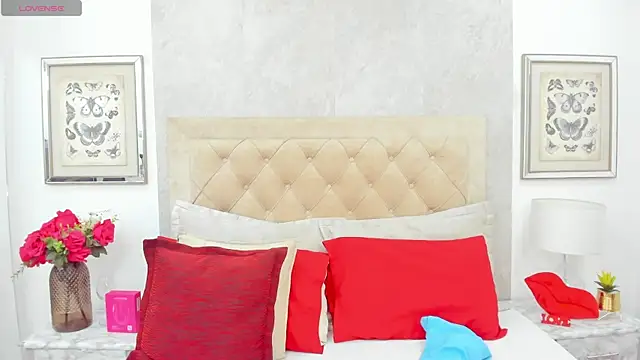 KimberlyBigBoobs online show from 04-19-26, 06:10