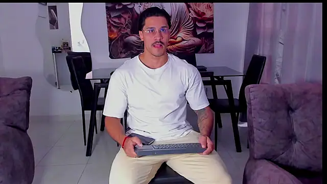 Valentino Dosantos  online show from 02-03-26, 08:14