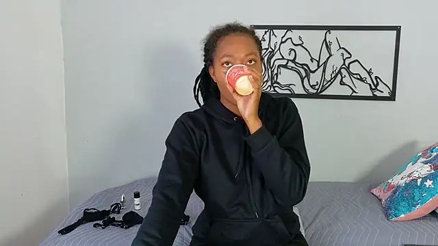 karina-lopez online show from 01-13-26, 01:16