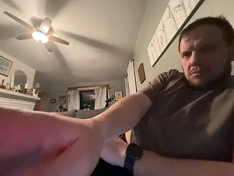 Snapshot of mxp1900 chatting on 03-11-26, 12:16 mxp1900 online show from 03-11-26, 12:16