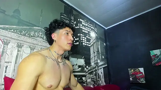 Snapshot of KaryBig3 chatting on 03-14-25, 07:26 KaryBig3 online show from 03-14-25, 07:26