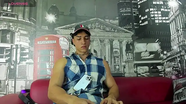 Snapshot of KaryBig3 chatting on 03-15-25, 07:53 KaryBig3 online show from 03-15-25, 07:53