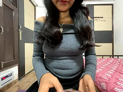 Snapshot of aliya_bhatt chatting on 10-15-25, 03:56 aliya bhatt online show from 10-15-25, 03:56