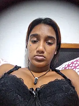 Snapshot of indianpink_lips chatting on 03-13-26, 12:28 indianpink lips online show from 03-13-26, 12:28