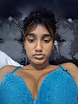 Snapshot of indianpink_lips chatting on 03-25-26, 03:07 indianpink lips online show from 03-25-26, 03:07