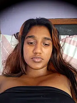 Snapshot of indianpink_lips chatting on 04-17-26, 10:40 indianpink lips online show from 04-17-26, 10:40