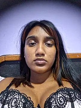 Snapshot of indianpink_lips chatting on 05-10-26, 05:18 indianpink lips online show from 05-10-26, 05:18