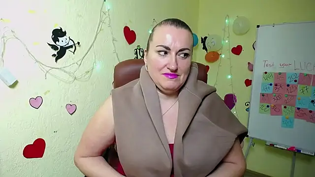 DianaMGG online show from 02-27-25, 06:07