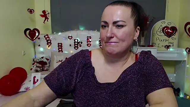 DianaMGG online show from 02-05-26, 09:14