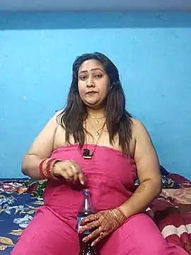 hotyishaa online show from 02-14-25, 07:33