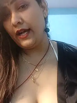 hotyishaa online show from 02-18-25, 10:03