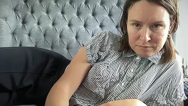 Snapshot of eatmypie69 chatting on 10-20-25, 10:16 eatmypie69 online show from 10-20-25, 10:16