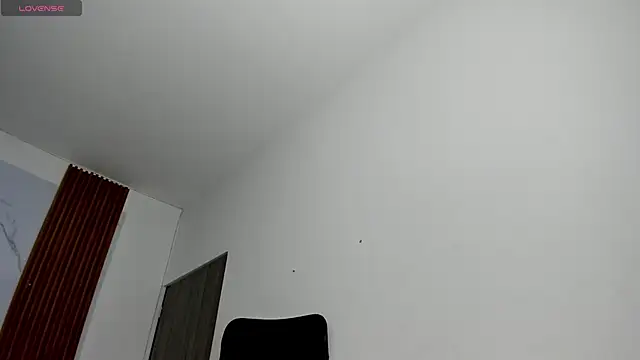 ZahraRose online show from 04-18-26, 08:20