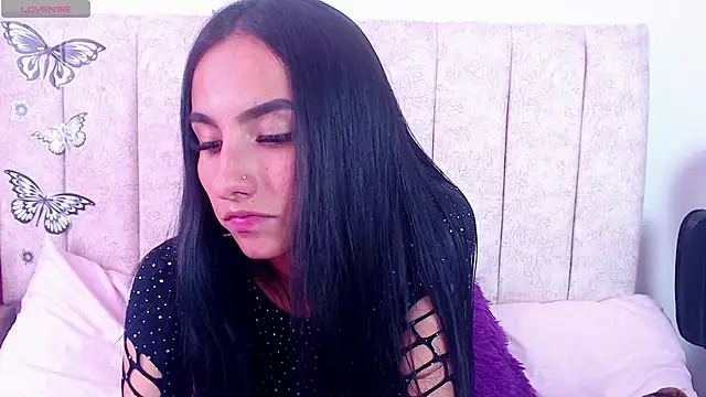 Snapshot of Skinny_doll__ chatting on 03-04-25, 05:34 Skinny doll online show from 03-04-25, 05:34