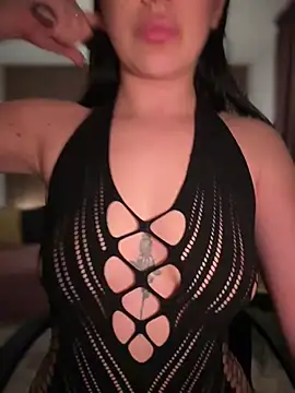 YoungHotMilf97 online show from 03-12-26, 11:22