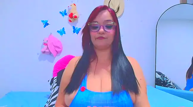 Snapshot of Veronica_Milf1 chatting on 02-18-25, 02:38 Veronica Milf1 online show from 02-18-25, 02:38