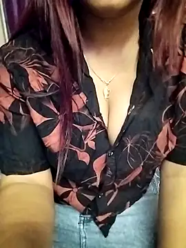 Snapshot of srijashemale chatting on 03-09-25, 08:10 srijashemale online show from 03-09-25, 08:10