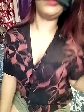 Snapshot of srijashemale chatting on 03-12-25, 07:06 srijashemale online show from 03-12-25, 07:06