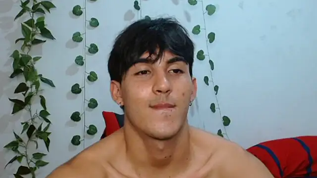 Snapshot of neithanzynxx chatting on 02-26-25, 10:42 neithanzynxx online show from 02-26-25, 10:42