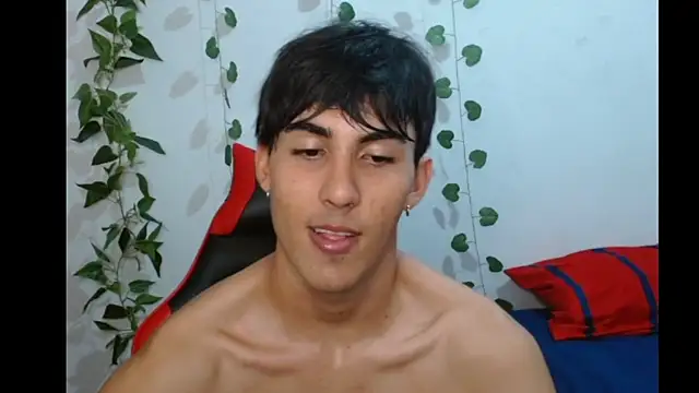 Snapshot of neithanzynxx chatting on 03-01-25, 10:21 neithanzynxx online show from 03-01-25, 10:21