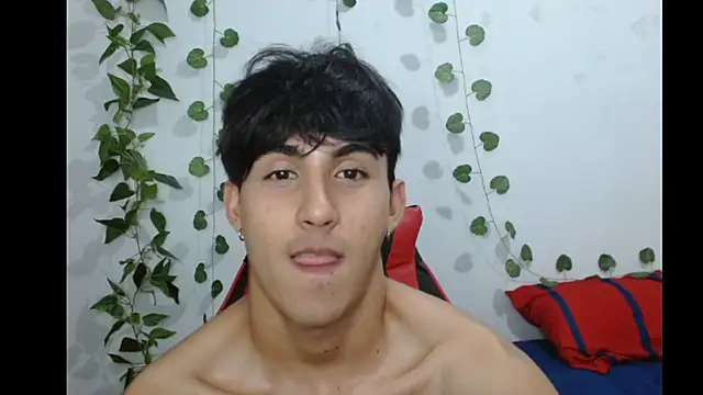 Snapshot of neithanzynxx chatting on 03-05-25, 07:38 neithanzynxx online show from 03-05-25, 07:38