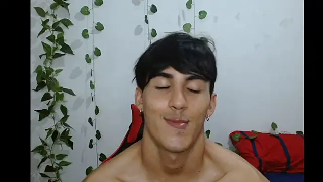 Snapshot of neithanzynxx chatting on 03-07-25, 01:42 neithanzynxx online show from 03-07-25, 01:42