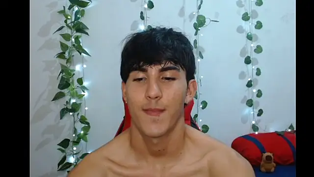 Snapshot of neithanzynxx chatting on 03-08-25, 07:53 neithanzynxx online show from 03-08-25, 07:53