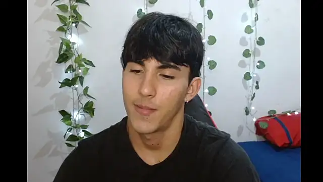 Snapshot of neithanzynxx chatting on 03-11-25, 07:25 neithanzynxx online show from 03-11-25, 07:25