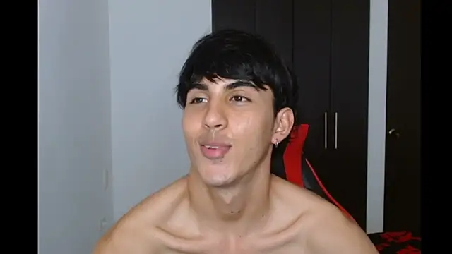 Snapshot of neithanzynxx chatting on 03-13-25, 07:50 neithanzynxx online show from 03-13-25, 07:50