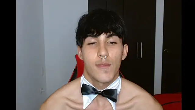 Snapshot of neithanzynxx chatting on 03-14-25, 07:44 neithanzynxx online show from 03-14-25, 07:44