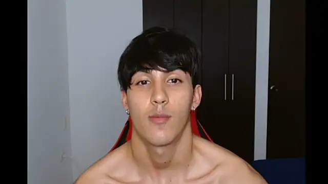 Snapshot of neithanzynxx chatting on 03-20-25, 07:35 neithanzynxx online show from 03-20-25, 07:35