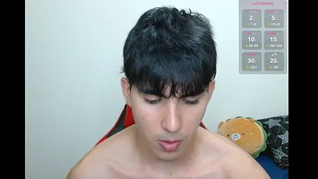 Snapshot of neithanzynxx chatting on 10-03-25, 08:17 neithanzynxx online show from 10-03-25, 08:17