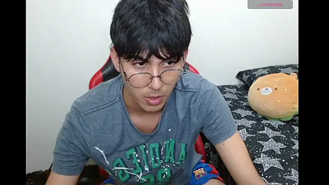 Snapshot of neithanzynxx chatting on 10-26-25, 07:53 neithanzynxx online show from 10-26-25, 07:53