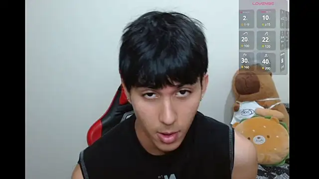 Snapshot of neithanzynxx chatting on 10-31-25, 08:10 neithanzynxx online show from 10-31-25, 08:10